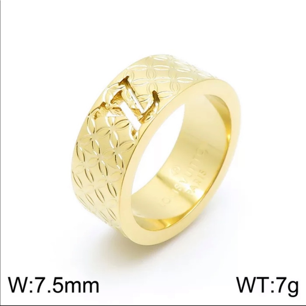 Louis Vuitton Fashion Ring